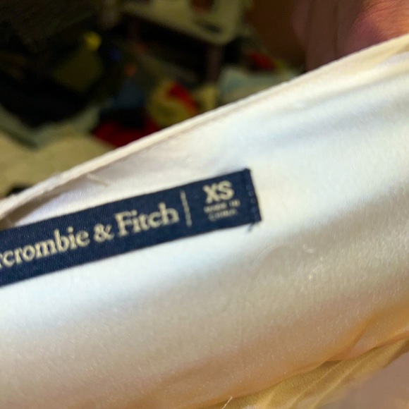 Abercrombie and Fitch New with Tag Silk Blouse - Picture 2 of 2